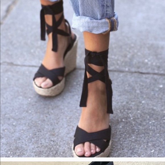 Lulus Shoes - Black wedges